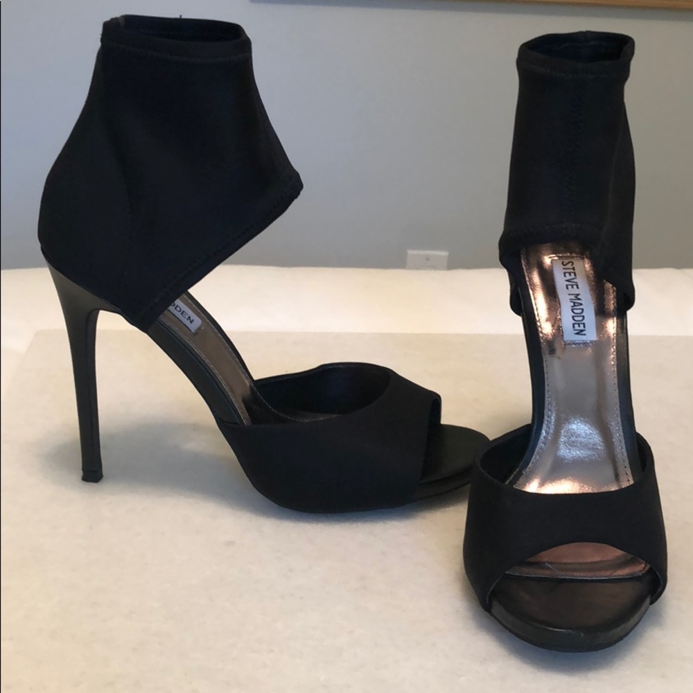 Black Steve Madden heels